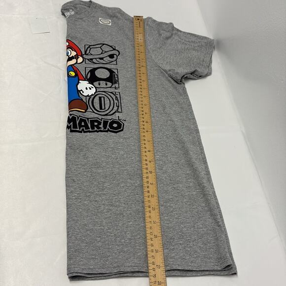 Super Mario Gray graphic T-Shirt, size large NWT. womens /men's tops - Picture 4 of 8